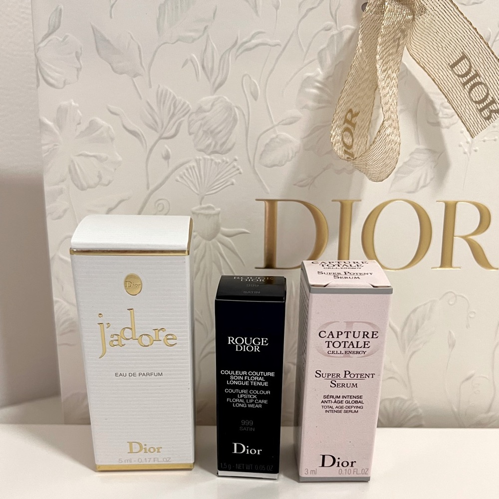 Dior Gift Set - Picture 8 of 14